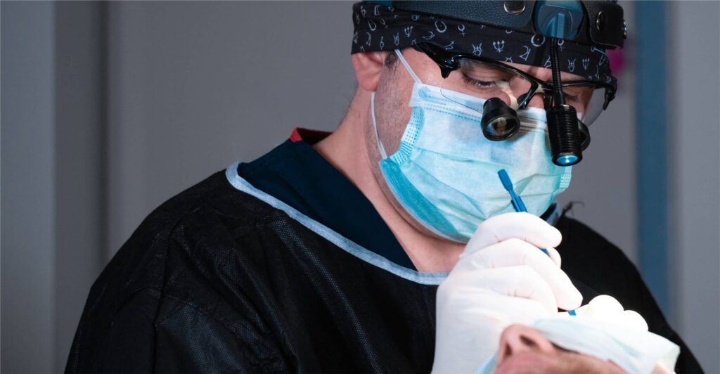 Haartransplantation Spezialist Dr. Levent Acar
