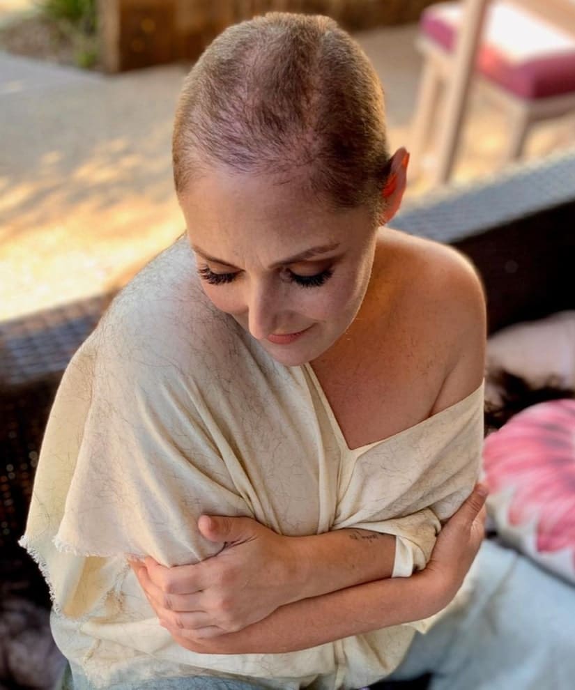 Ricki Lake’s bald revelation highlighted emotional healing through transparency.