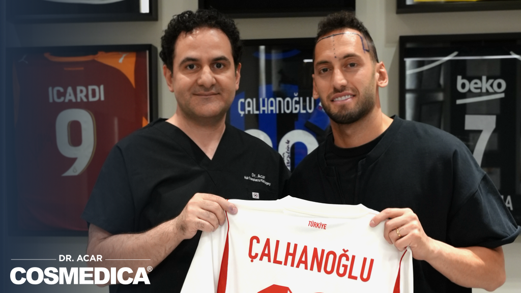 Il Dr. Acar accanto a Calhanoglu